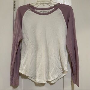 Faherty Women's White and Purple Long sleeve baseball tee small